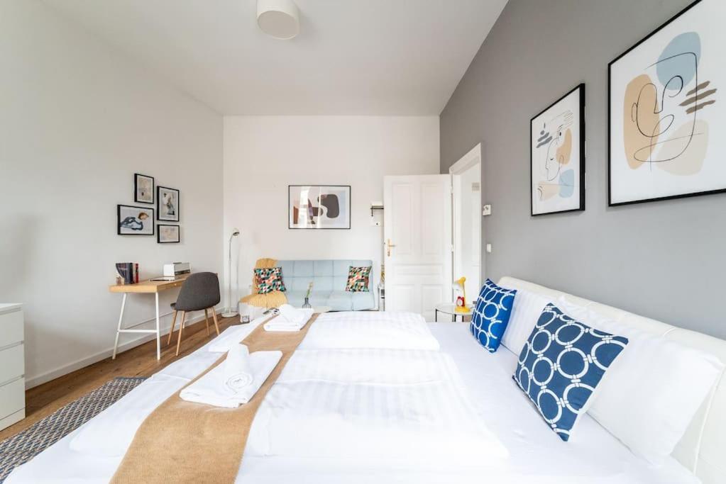 Ferienwohnung Lite 1Br Near Metro & Center By Hm Wien Exterior foto